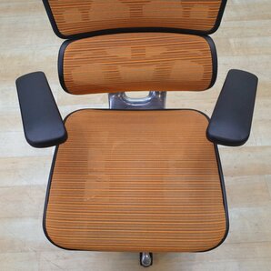 Ergohuman PRO エルゴヒューマン 肘付きオフィスチェア オレンジ 事務椅子 高級 ワーク ヘッドレスト メッシュ KK12673 中古オフィス家具の画像6