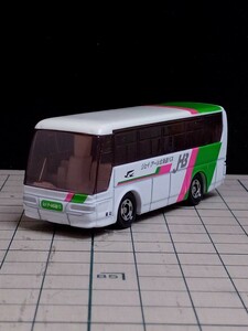 トミカ №1 三菱ふそう エアロクイーン　ジェイアール北海道バス㈱　中古車　1台　　路線バスセットのばらし