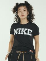 L 新品 NIKE ナイキ ウィメンズ Tシャツ 半袖 ブラック 黒 ショートスリーブ チーム 綿100 デカロゴ_画像3