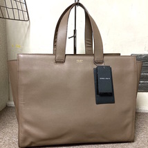 115Y240315J 未使用級 超美品 GIORGIO ARMANI ジョルジオアルマーニ メンズ トートバッグ ビジネスバッグ 検 リュック ショルダー レザー_画像2