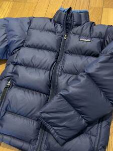 美品 キッズ patagonia ダウンジャケット KIDS Lパタゴニア 古着 ユーズド 