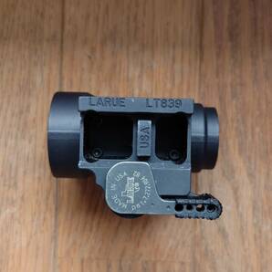 【実物】 Trijicon MRO HD 1x25 Red Dot Sight ＆ LaRue Tactical Trijicon MRO QD Mount LT839 ハイマウント バトラーキャップ付の画像6