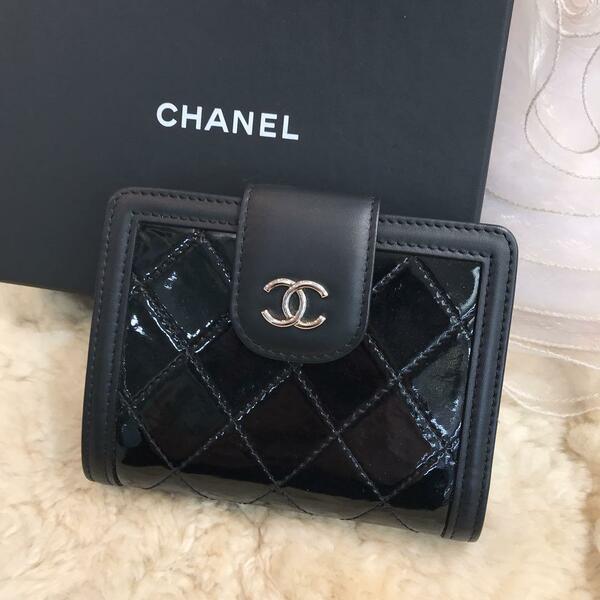 ☆美品☆CHANEL　シャネル　マトラッセ　二つ折り　コンパクト財布　ココマーク