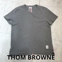 ☆美品☆THOM BROWNE　Tシャツ　トップス　半袖　トリコロールカラー_画像1