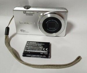 【スリムボディ】 デジカメ CASIO EXILIM EX-Z900 1610万画素