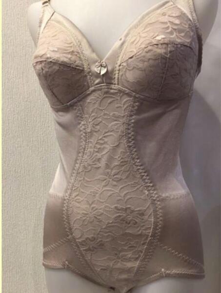 A80 美ラインスタイル補整 ボディスーツ 補正下着 下着 インナー レディース 新品