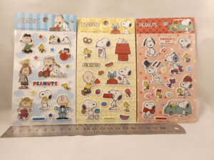 【即決、送料94円～】スヌーピー シール【20927】可愛い PEANUTS ぷっくり ワンポイント シール