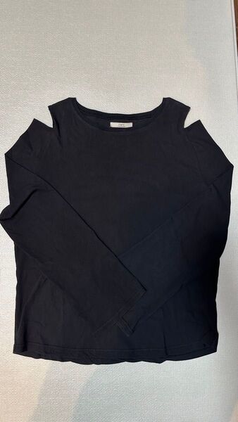 Ungrid アングリッド ショルダー スリット シャツ ロンT カットソー