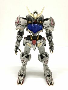 K11-930-065【中古/現状品】バンダイスピリッツ MG 1/100 ASW-G-08 ガンダムバルバトス (機動戦士ガンダム鉄血のオルフェンズ) プラモデル