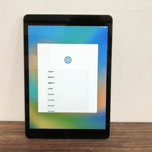 iPad 8世代 Wi-Fiモデル スペースグレー アクティベーションロック バッテリー100%の画像1