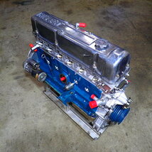 日産　Ｌ２８エンジン　Ｎ４２ヘッド　ブロック_画像1