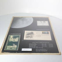 当時物 レア アポロ 11 APOLLO 11 額 レトロ Presented by W.E.S.T Inc 1969 FIRST MAN ON THE MOON アメリカ記念切手_画像5