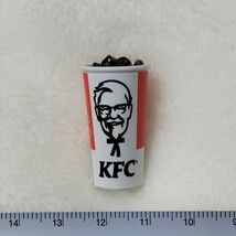 ケンタッキー コーラ KFC ミニブランズ ミニチュア ドールハウス フィギュア ガチャ クリスマス doll リーメント ぷちサンプル 小道具_画像2