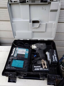 makita マキタ　充電式ソフトインパクトドライバ　TS141D　中古品