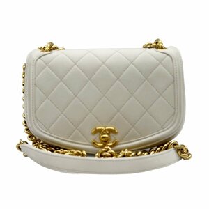 シャネル CHANEL 斜め掛けショルダーバッグ ショルダーバッグ マトラッセ レザー ホワイト z0334