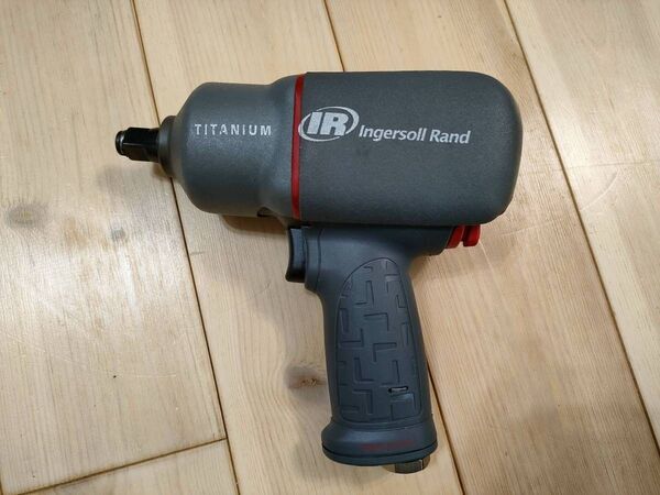 インガーソール Ingersoll Rand 2135QTiMAX エアーインパクトレンチ カバー付属