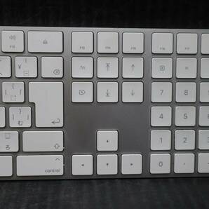 H0907 Y 【ジャンク品】Apple Magic Keyboard A1843 テンキー付き 日本語キーボード 純正 マジックキーボード の画像3