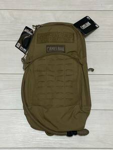 米軍放出品 CAMELBAK キャメルバック 3L　コヨーテ　バックパック リュックサック ミリタリー 多機能 (5-5)