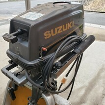 SUZUKI　スズキDT4 　2スト4馬力船外機　外付け燃料タンク仕様　中古品でジャンク扱いといたします。_画像5