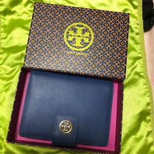 新品未使用 Tory Burch トリーバーチ 財布 二つ折り ネイビー系