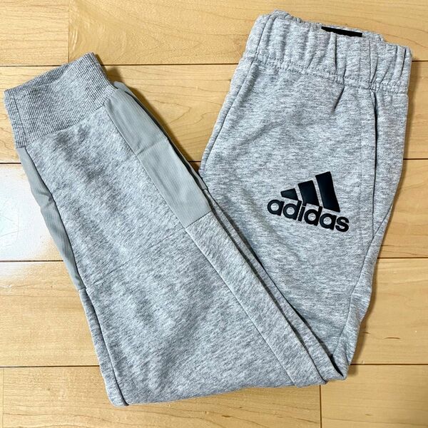 アディダス スウェットパンツ adidas 140cm 灰色☆新品未使用