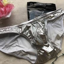 新品 メンズ　Mサイズ　CLEVERMENMODE 　エロセクシー　メタルシルバー　メタリック　sexy ビキニ　ブリーフ　ショーツ　パンツ _画像2