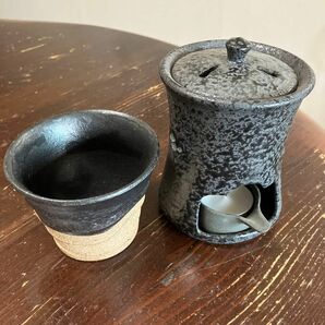 陶器の香炉と器