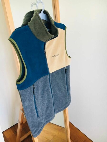 コロンビア Columbia フリースベスト VEST ベスト　フリースベスト ベスト フリース