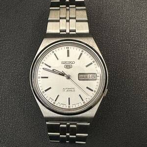 m001 T3 SEIKO セイコー セイコーファイブ 7009?3110 デイデイト AT 自動巻 シルバー メンズ 腕時計 機械式 稼動品 腕時計 シルバー文字盤 