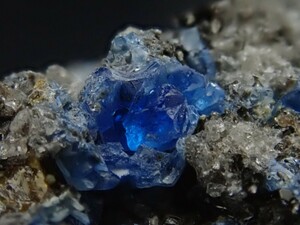 【宝石質】希少鉱物　アウイン　アウイナイト　藍方石　原石　標本
