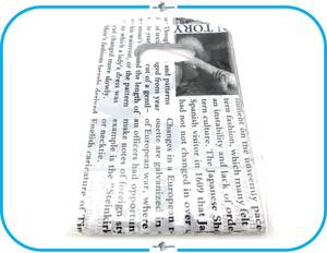 IM183 ラッピング ミニ手提げ袋 ニュースペーパー 15×9cm 20枚セット モノトーン デザイン プレゼント ギフト プラバック バレンタイン