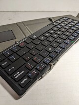 3E ワイヤレスキーボード Bluetoothキーボード 3つ折りタイプ 3E-BKY8 通電のみ確認_画像4