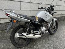 即決価格でタイヤ交換　YBR125 書類 鍵付き レストアベース車_画像3