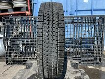 TBLT162 イボ付き 295/80R22.5 153/150J TOYO M919 トーヨー 冬タイヤ スタッドレス 大型 トラック 1本のみ_画像1