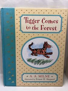Tigger Comes to the Forest английский язык книга с картинками 