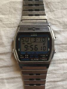 ジャンク★Q TIMEX LCD 豆球 ヴィンテージ タイメックス ステンレス 初期 メンズ デジタル 腕時計 シルバー クラシック MARATHON 100