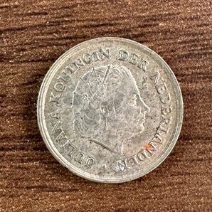 【オランダ銀貨】1966年 オランダ ユリアナ女王 1/10ギルダー銀貨 1枚組 総量1.4g 収集家放出品 99の画像1