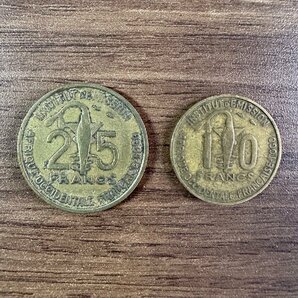 【フランス領西アフリカ】1957年 25/10フラン銅貨 2枚組 総量11.5g 収集家放出品 99の画像1