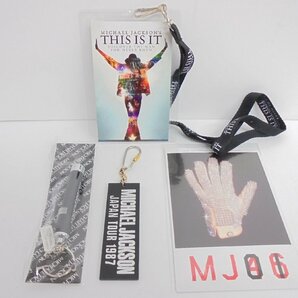 【86】1円～マイケルジャクソン MICHAEL JACKSON アクセサリーグッズ ラミネートパス キーリング トーチライト ポストカードの画像1