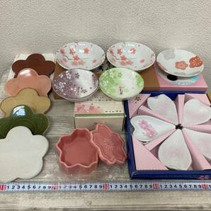 a80 桜・梅 皿 小皿 プレート 小物入れ 小鉢 まとめ売り 箱汚れ等有り 未使用・保管品 写真撮影のため開梱しましたの画像2