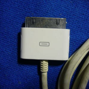 Apple 純正 30ピン USBケーブル 約1m 正規品 旧型 iPod iPhone iPad Universal Dock 端子 USED品 通電確認済 I2 の画像3