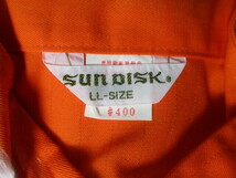 静電防止 ユニフォーム　つなぎ　ツナギ　LLサイズ　オレンジ　社名あり　SUN DISK製　未使用品_画像3