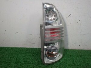 ●ヴォクシー　ZRR75W　H21/8　右テールランプ　右テールライト　81550-28540　クリア　イチコー　28-199　LED　点灯テストOK