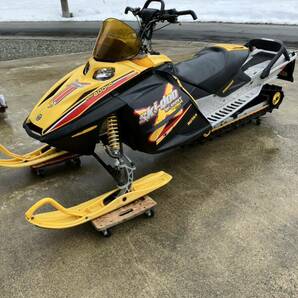 スノーモービル ski-doo REV 800の画像2