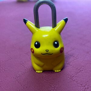 ポケモン　ピカチュウ　レトロ　人形　ポケットモンスター