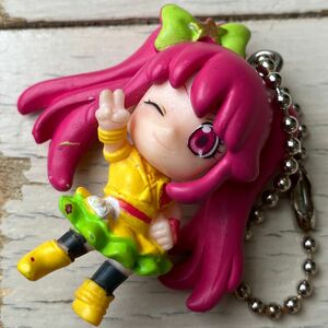 フィギュア　プリキュア　キーホルダー