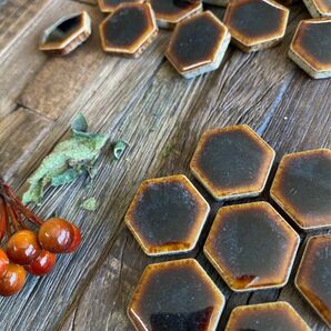 単色30個 ヘキサゴンタイル コラベルタイル 六角 蜂の巣 ハニカムタイル