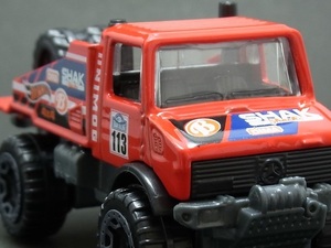 ★★日曜夜★未開封新品★MERCEDES-BENZ UNIMOG 1300★HOT WHEELS