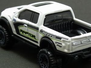 ☆☆日曜夜☆未開封新品☆'17 FORD F-150 RAPTOR☆FORD PERFORMANCE☆NITTO TIRE U.S.A.☆HOT WHEELS