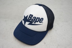 正規 A BATHING APE ア ベイシング エイプ BAPE STA MESH CAP ベイプスタ メッシュ トラッカー キャップ 帽子 白紺 F 本物 1217N▲